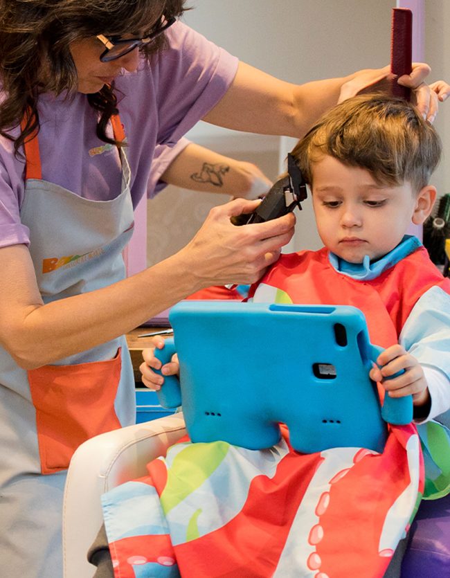 CORTE DE CABELO INFANTIL CURITIBA MENINO